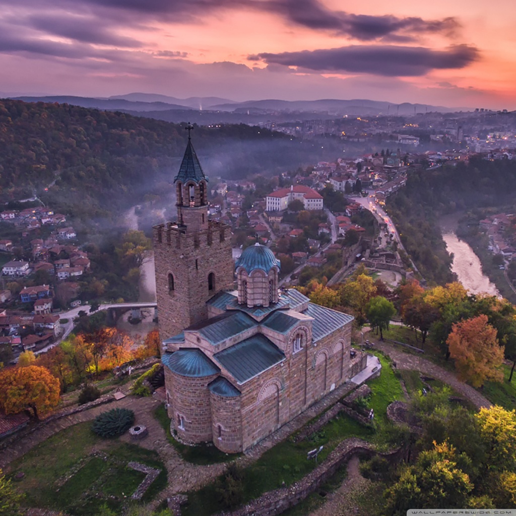 veliko tarnovo bulgaria wallpaper 1024x1024